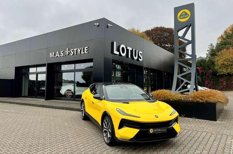Solar yellow Gebraucht 2025 Lotus Eletre SUV | 99.500 € - Bild 1/4