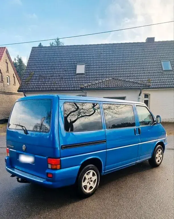 Gebraucht VW T4 102 PS (75 kW) 2000 Blau Van