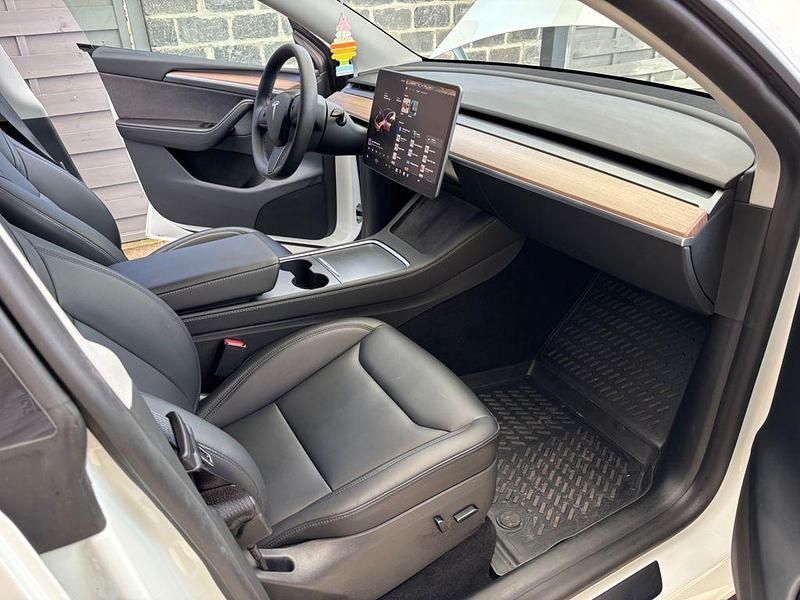 Gebraucht Tesla Model Y 378 kW (514 PS) 2023 Weiß SUV