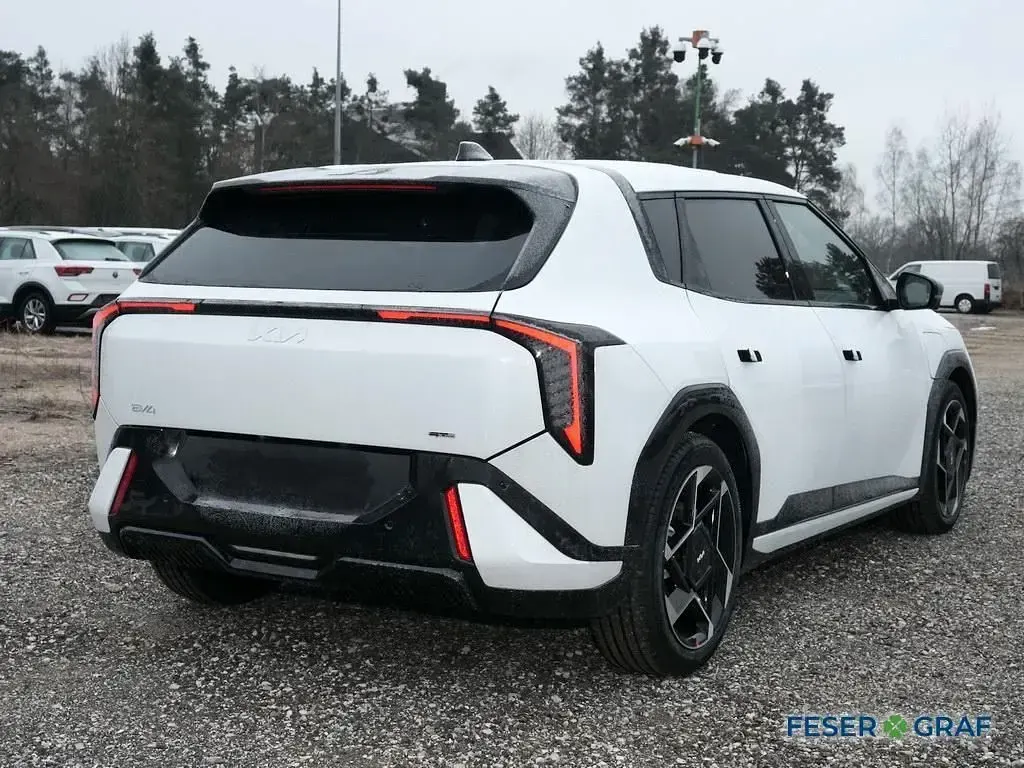 Neu Kia EV4 GT-Line 150 kW (204 PS) 2026 Deluxe weiss Limousine