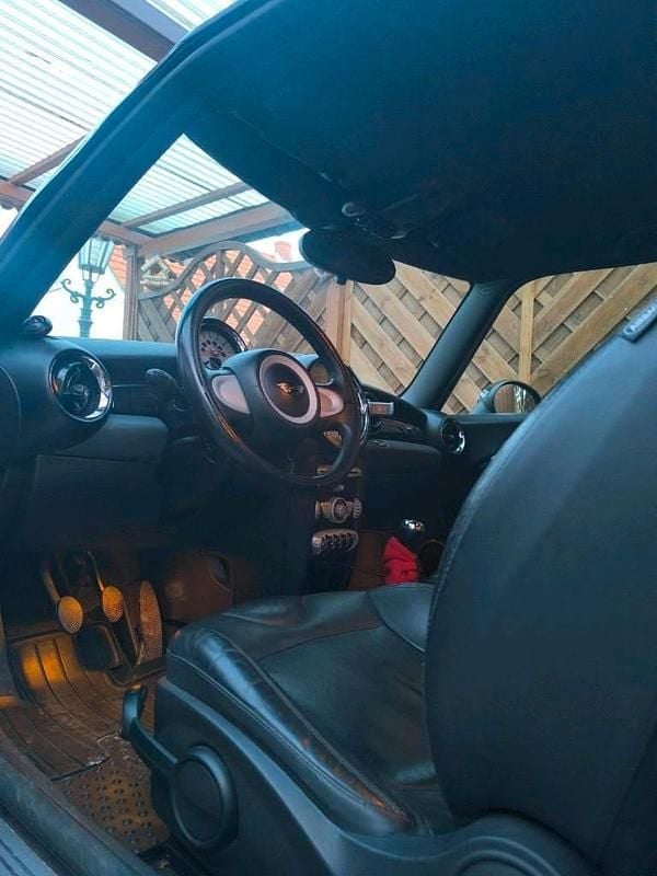 Second-hand Mini Cooper 2009 Negru Hatchback