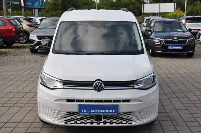 Gebraucht VW Caddy Style 122 PS (89 kW) 2022 Candyweiß Van / Kleinbus