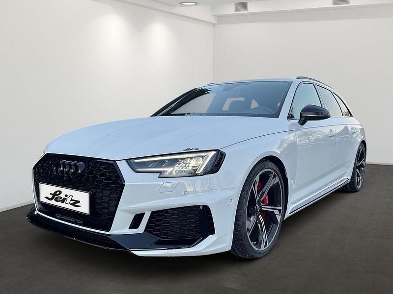 Gletscherweiß metallic Gebraucht 2019 Audi RS4 Sport Kombi | 59.948 € (Guter Preis) - Bild 1/4