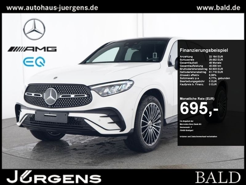 Weiß Gebraucht 2024 Mercedes GLC300e AMG Coupé | 73.790 € (Teuer) - Bild 1/4