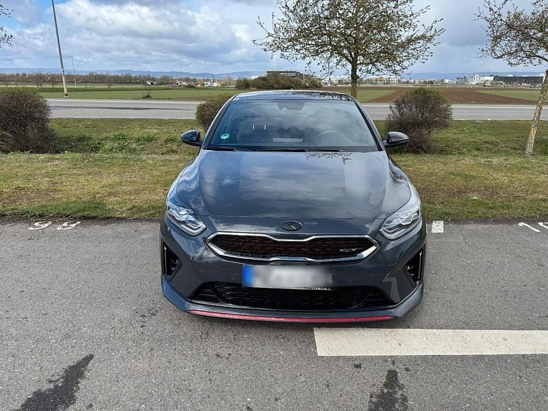 Gebraucht Kia ProCeed GT 204 PS (150 kW) 2019 Grau Kombi