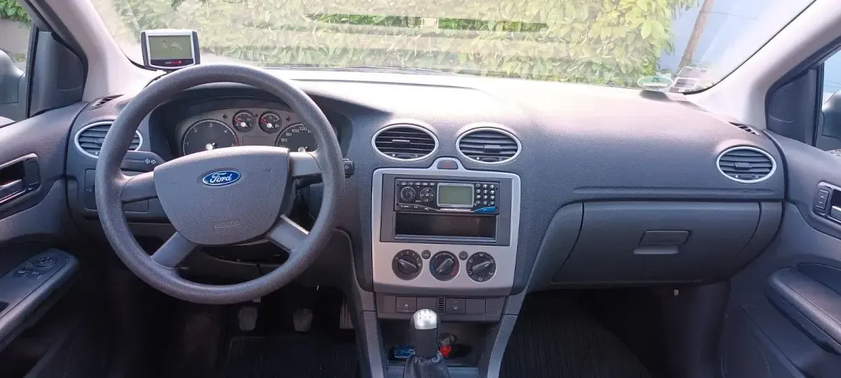 Gebraucht Ford Focus Ambiente 109 PS (80 kW) 2005 Grau Kombi