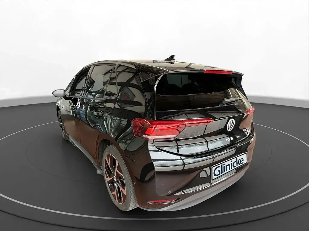 Gebraucht VW ID.3 Pro 150 kW (204 PS) 2024 Grenadillschwarz metallic Kleinwagen