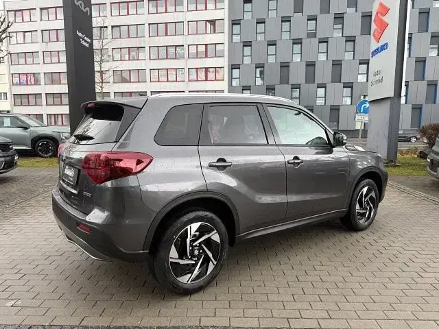 Neu Suzuki Vitara Comfort+ 110 PS (80 kW) 2026 Grau SUV