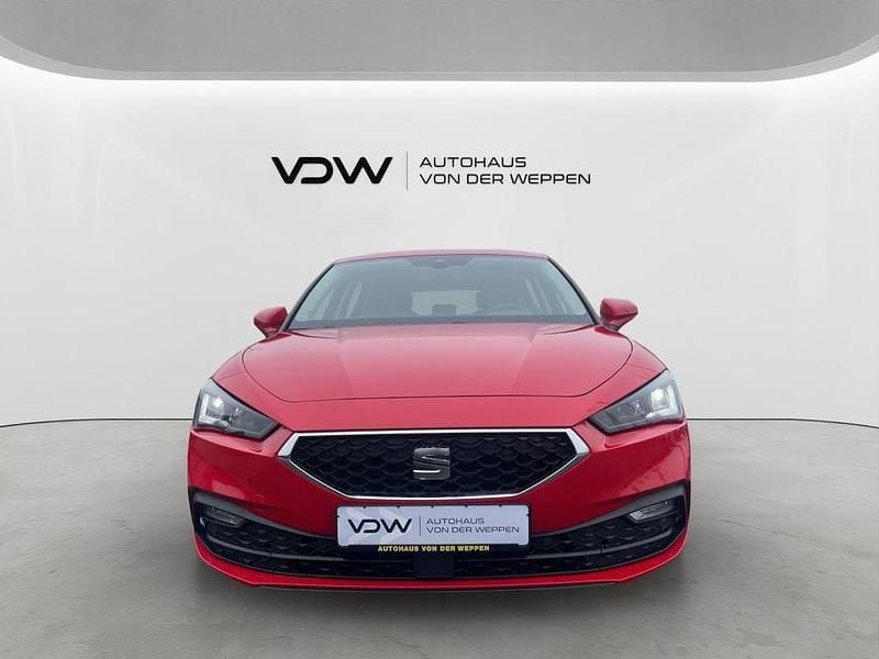 Gebraucht Seat Leon Style 110 PS (80 kW) 2022 Rot Limousine