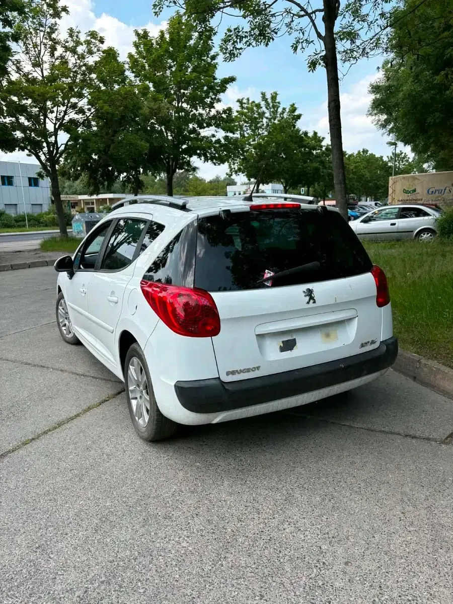 Gebraucht Peugeot 207 120 PS (88 kW) 2008 Weiß Kombi