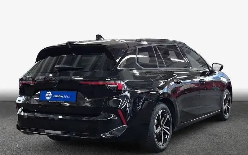 Gebraucht Opel Astra 131 PS (96 kW) 2025 Schwarz Kleinwagen