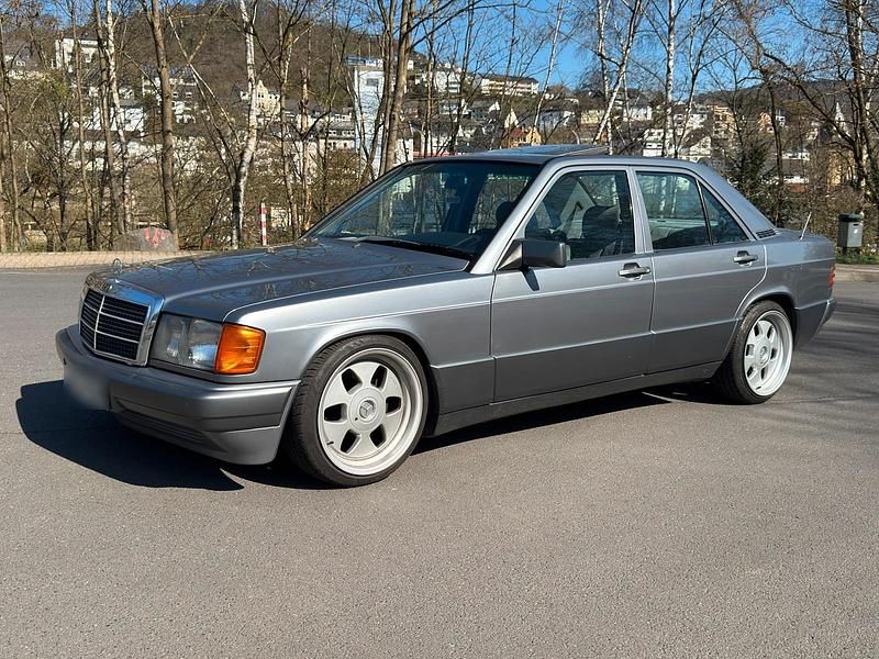 Second-hand Mercedes 190 1989 Gri Berlinǎ