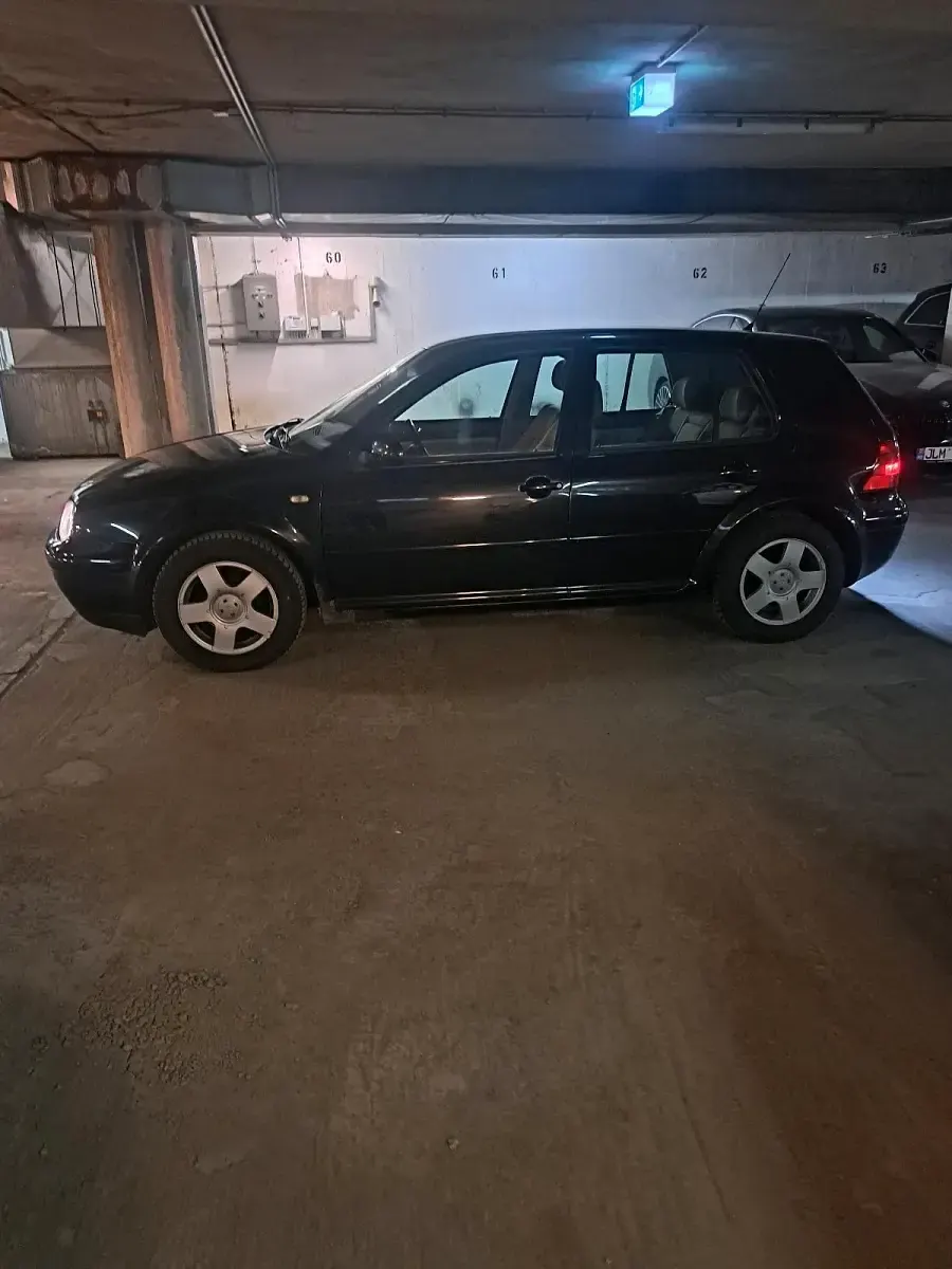 Gebraucht VW Golf IV 71 PS (52 kW) 1999 Schwarz Kleinwagen