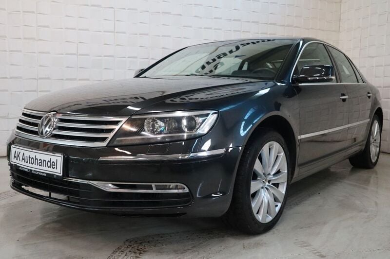 Grau Gebraucht 2013 VW Phaeton Limousine | 15.890 € (Teuer) - Bild 1/4