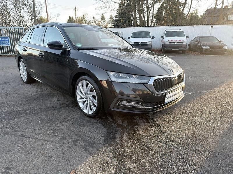 Gebraucht Skoda Octavia First Edition 150 PS (110 kW) 2020 Schwarz Kombi
