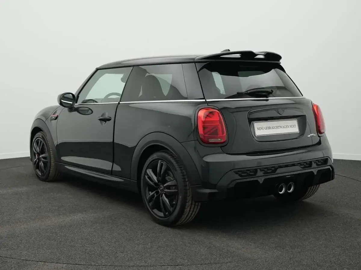 Gebraucht Mini John Cooper Works 231 PS (169 kW) 2024 Grün Kleinwagen