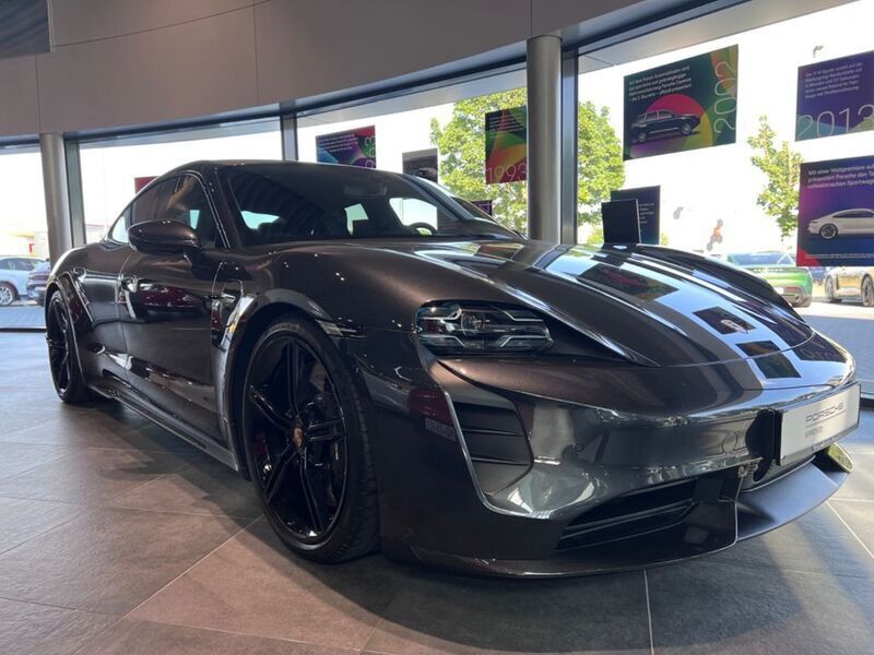 Grau Gebraucht 2020 Porsche Taycan Turbo S Limousine | 127.500 € - Bild 1/4