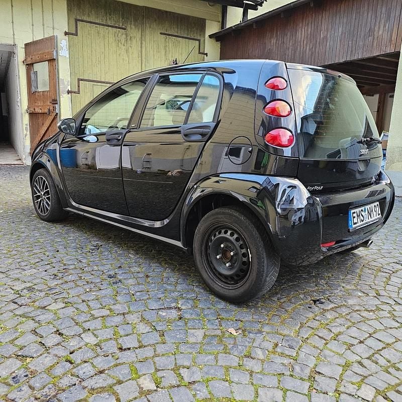 Second-hand Smart ForFour 75 CP (55 kW) 2004 Negru Hatchback