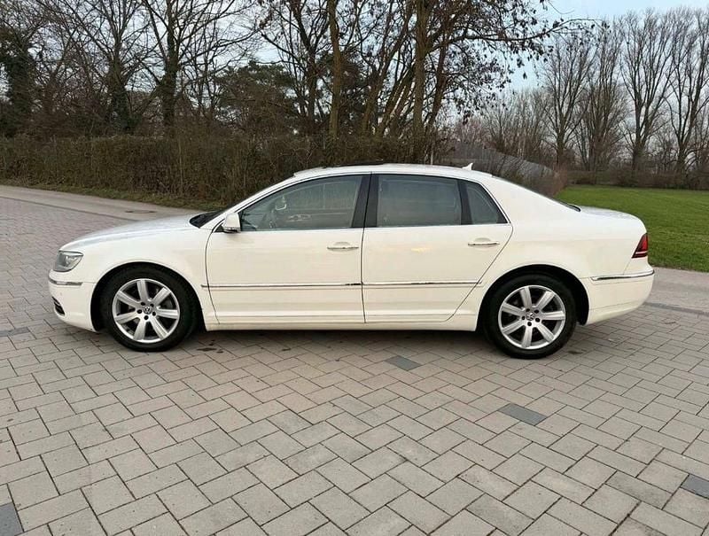 Usata VW Phaeton 245 CV (180 kW) 2014 Bianco Berlina
