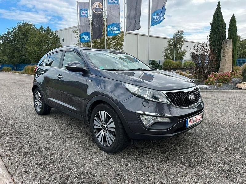 Grau Gebraucht 2015 Kia Sportage Spirit SUV | 9.950 € (Superpreis) - Bild 1/4