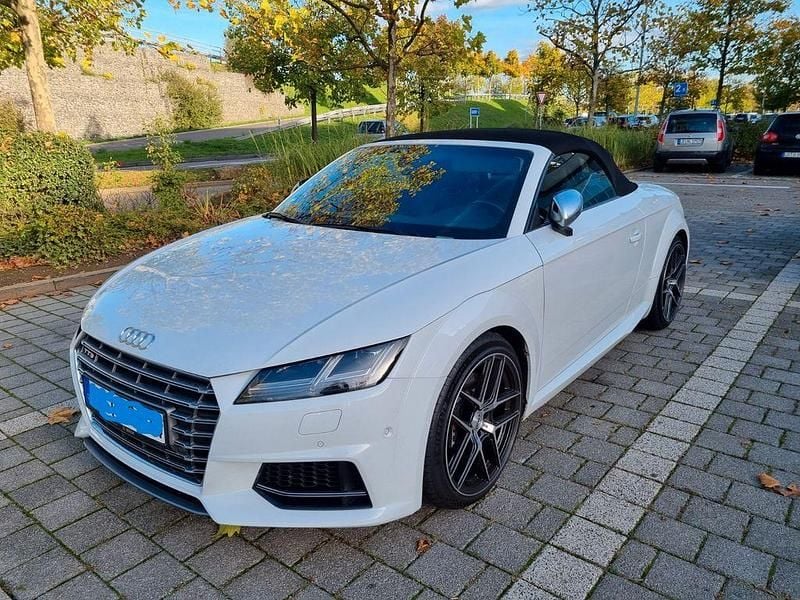 Gebraucht Audi TT Roadster Ambiente 310 PS (228 kW) 2017 Weiß Cabrio