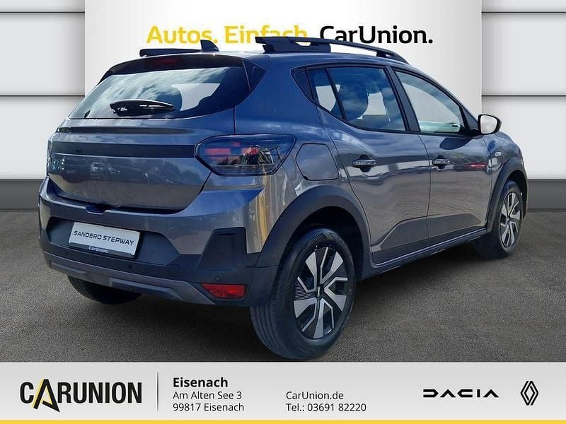 Neu Dacia Sandero Expression 110 PS (80 kW) 2026 Dolomitgrau Limousine