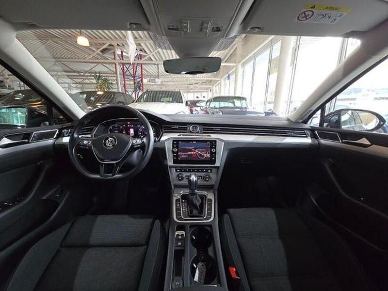 Gebraucht VW Passat Comfortline 150 PS (110 kW) 2018 Schwarz Kombi