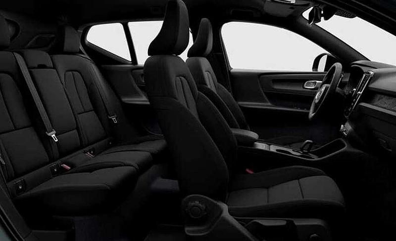 Neu Volvo EX40 Plus 185 kW (252 PS) 2025 Grün SUV