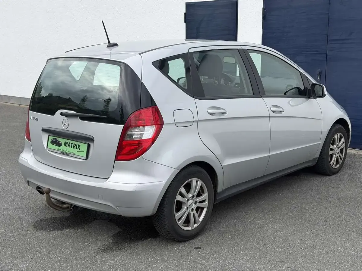 Gebraucht Mercedes A150 95 PS (69 kW) 2009 Polarsilber  metalliclack Kleinwagen