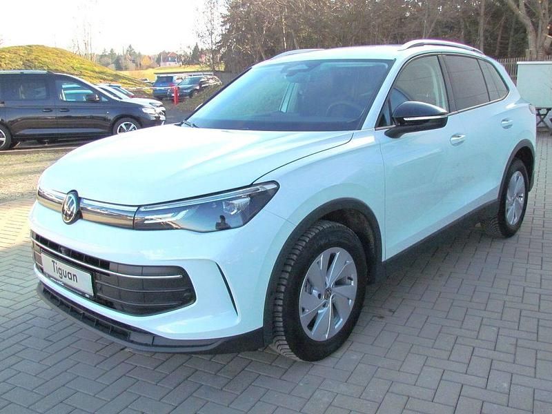Neu VW Tiguan 150 PS (110 kW) 2026 Weiß SUV