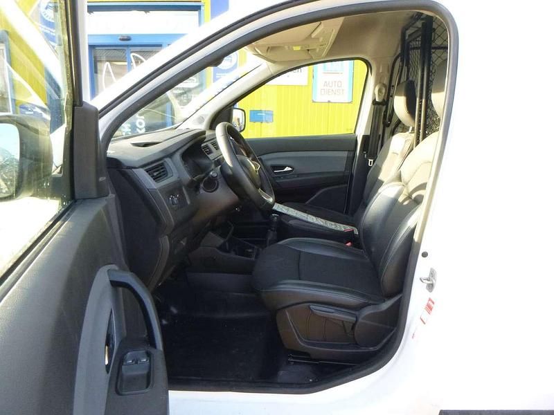 Gebraucht Renault Express 75 PS (55 kW) 2021 Gletscherweiss Van / Kleinbus