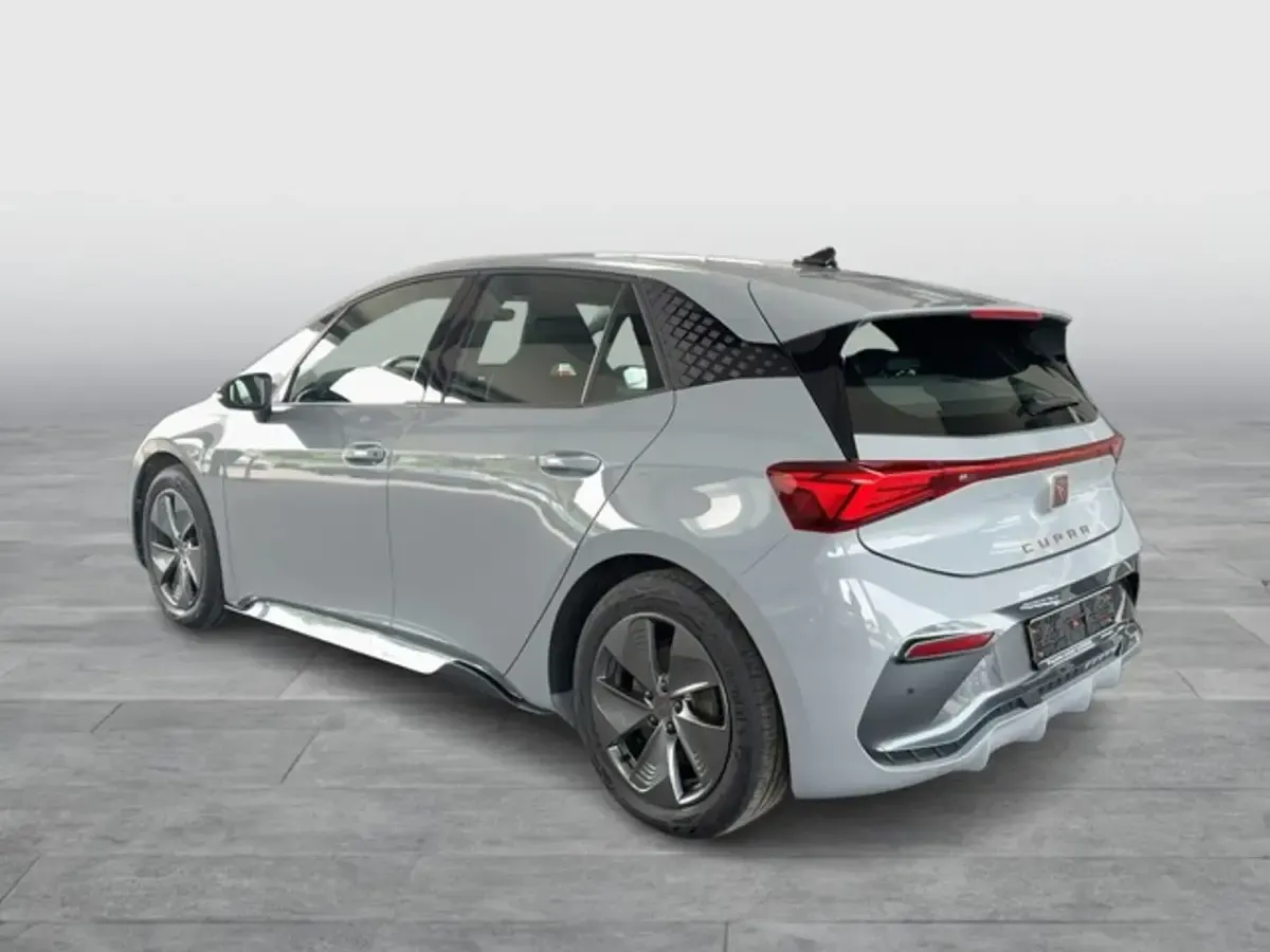 Gebraucht Cupra Born 150 kW (204 PS) 2023 Vaporgrau Kleinwagen