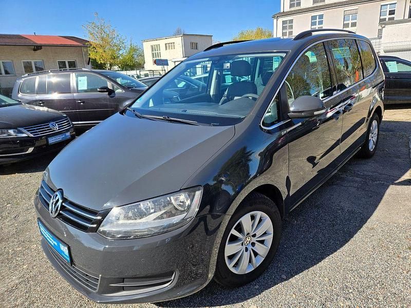 Gebraucht VW Sharan Comfortline 150 PS (110 kW) 2013 Grau Van / Kleinbus