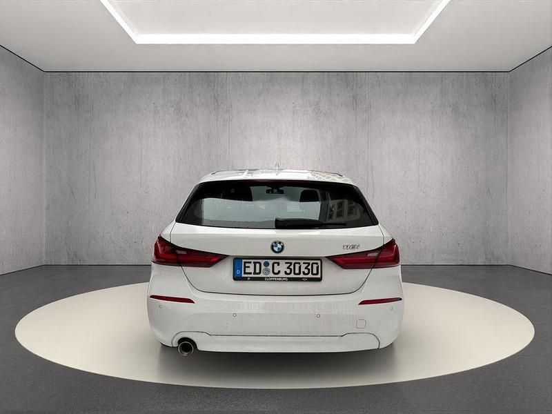 Gebraucht BMW 118 Advantage 136 PS (100 kW) 2023 Weiß Kleinwagen