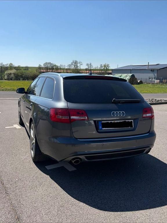 Gebraucht Audi A6 Sport 239 PS (175 kW) 2011 Grau Kombi
