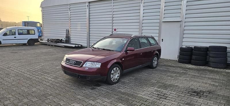 Gebraucht Audi A6 165 PS (121 kW) 2000 Rot Kombi