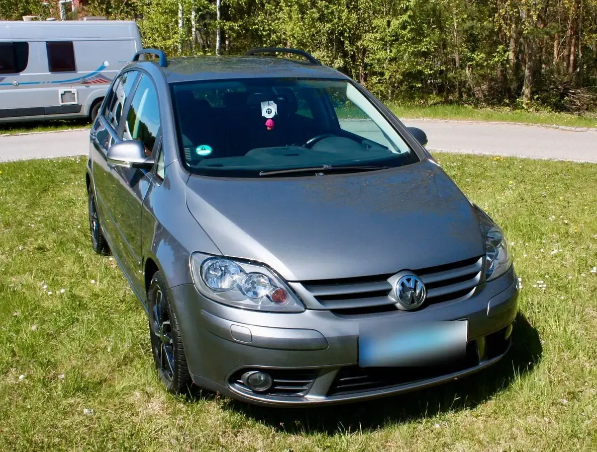 Gebraucht VW Golf Plus Cross United 122 PS (89 kW) 2008 Grau Van / Kleinbus