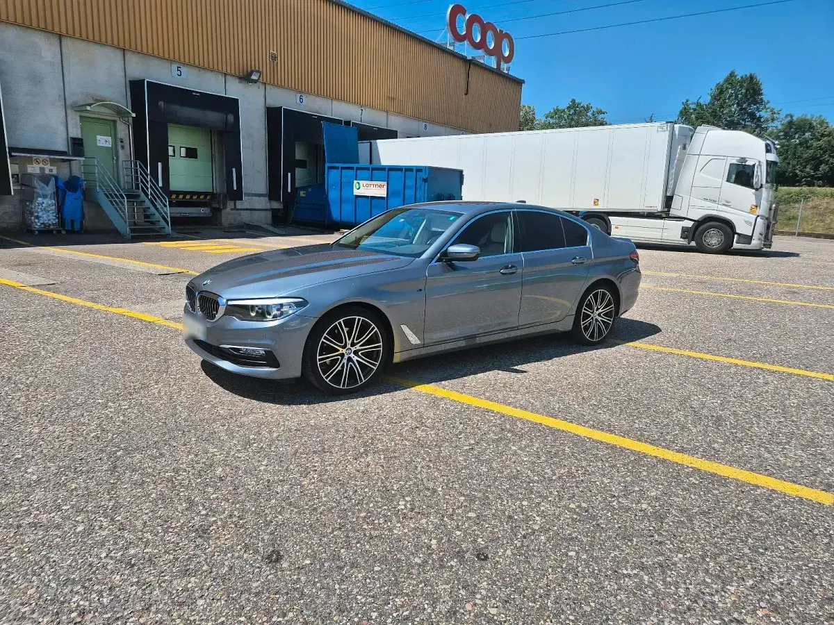 Gebraucht BMW 520 190 PS (139 kW) 2017 Grau Limousine