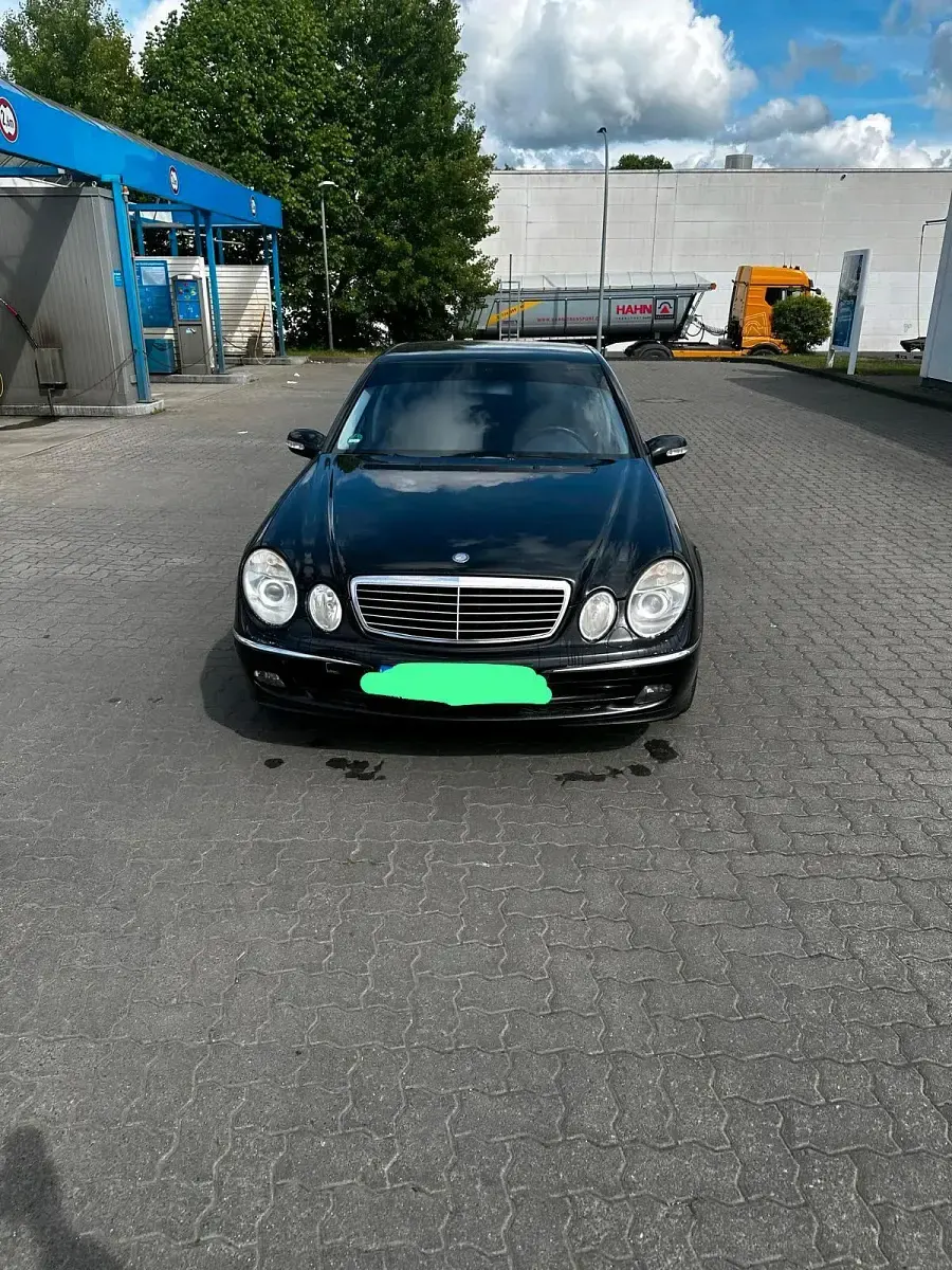 Gebraucht Mercedes E280 190 PS (139 kW) 2005 Schwarz Limousine