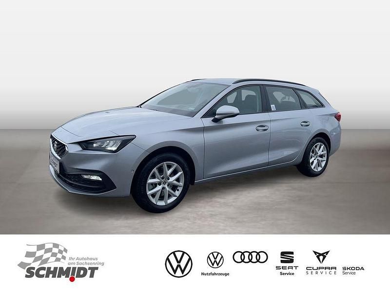 Silber Gebraucht 2023 Seat Leon Style Limousine | 22.975 € (Guter Preis) - Bild 1/4