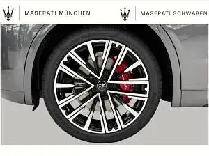 Neu Maserati Grecale 330 PS (242 kW) 2026 Grau (grigio lava) SUV