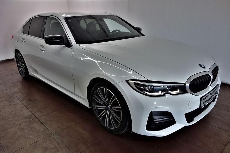 Alpinweiss iii Gebraucht 2021 BMW 330 M Sport Limousine | 24.999 € (Guter Preis) - Bild 1/4
