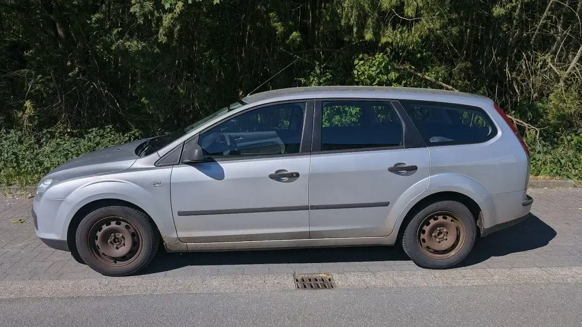 Second-hand Ford Focus 116 CP (85 kW) 2006 Argintiu Break