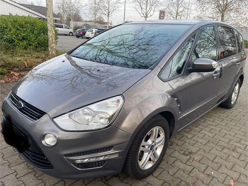 Braun Gebraucht 2014 Ford S-MAX Business Edition Van / Kleinbus | 4.999 € (Fairer Preis) - Bild 1/4
