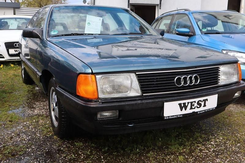 Second-hand Audi 100 133 CP (97 kW) 1990 Albastru Berlinǎ