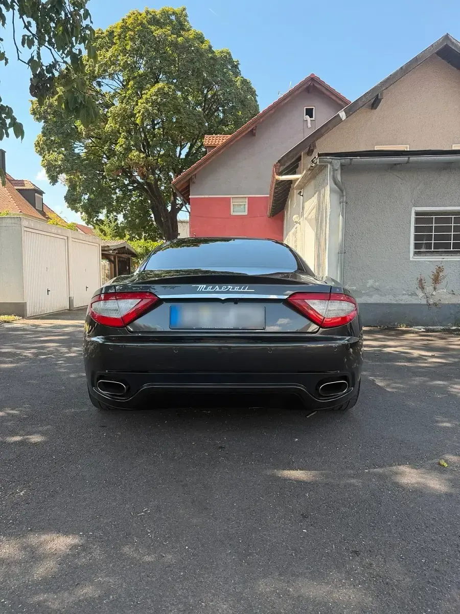 Gebraucht Maserati Granturismo 439 PS (322 kW) 2009 Grau Coupé
