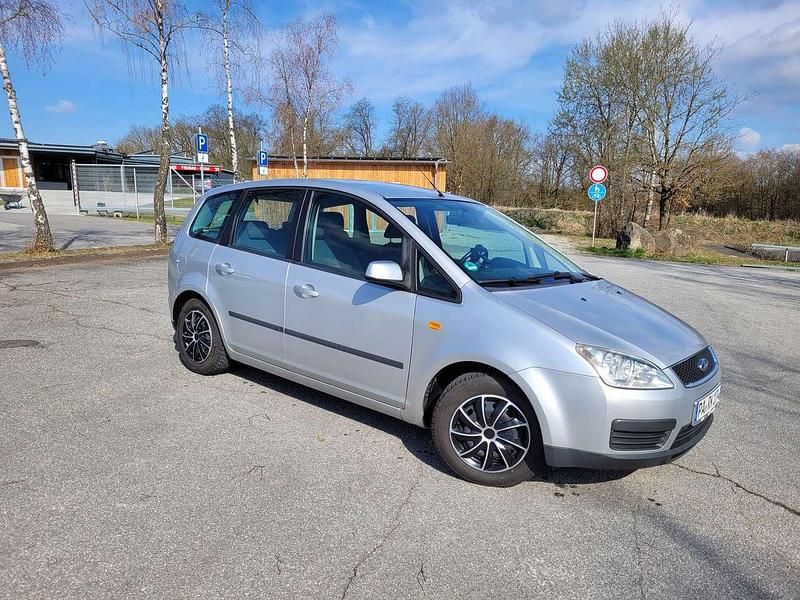 Gebraucht Ford Focus Trend 116 PS (85 kW) 2005 Silber Kombi