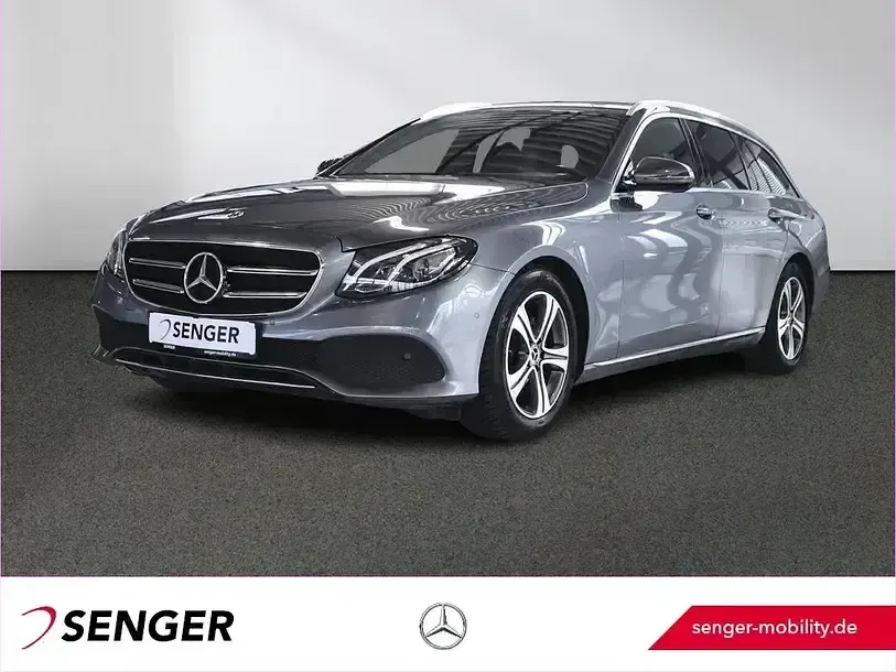 Käytetty Mercedes E200 Avantgarde 160 HP (117 kW) 2019 Sedan