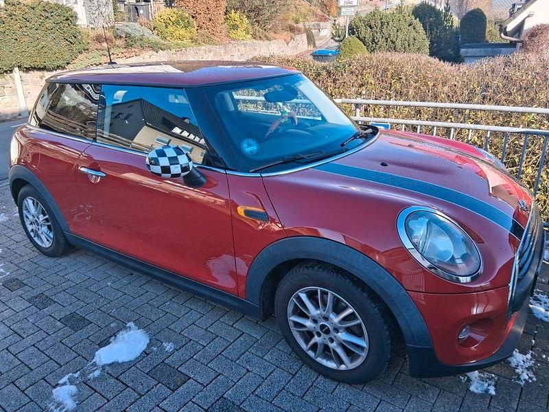 Usata Mini Metropolitan 102 CV (75 kW) 2017 Rosso Utilitaria