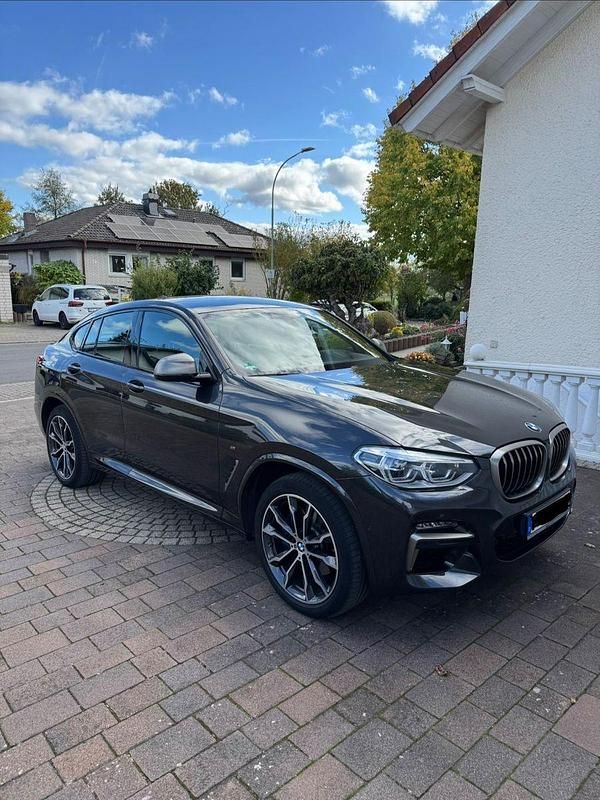 Grau Gebraucht 2020 BMW X4 SUV | 37.600 € (Superpreis) - Bild 1/4